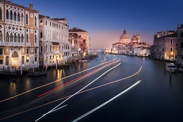 Photo walk to Venice magical spots